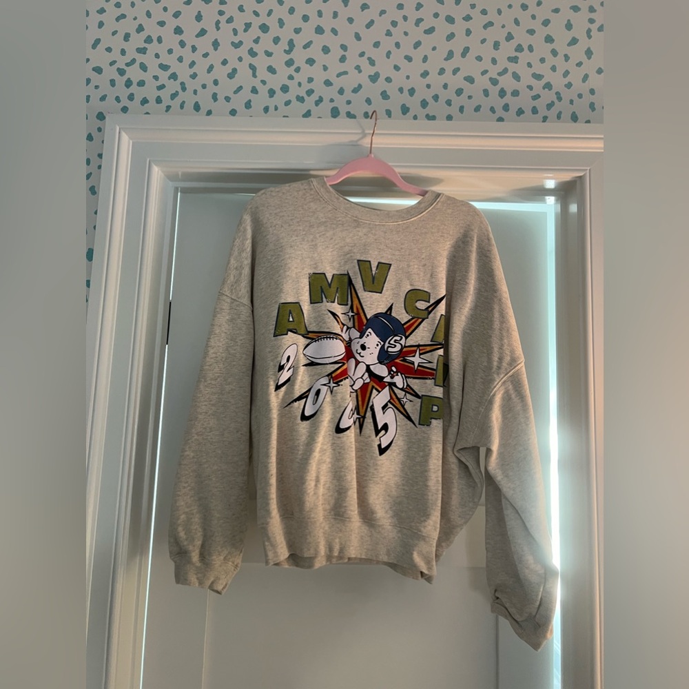 American vintage graphic crewneck women’s medium